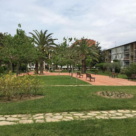 Ferienwohnung Book Ibiza Salou Exterior foto