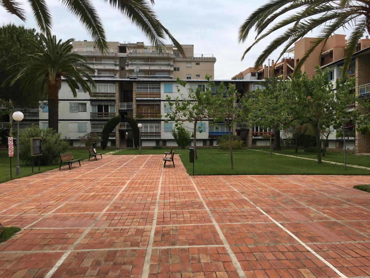 Ferienwohnung Book Ibiza Salou Exterior foto