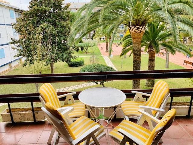 Ferienwohnung Book Ibiza Salou Exterior foto