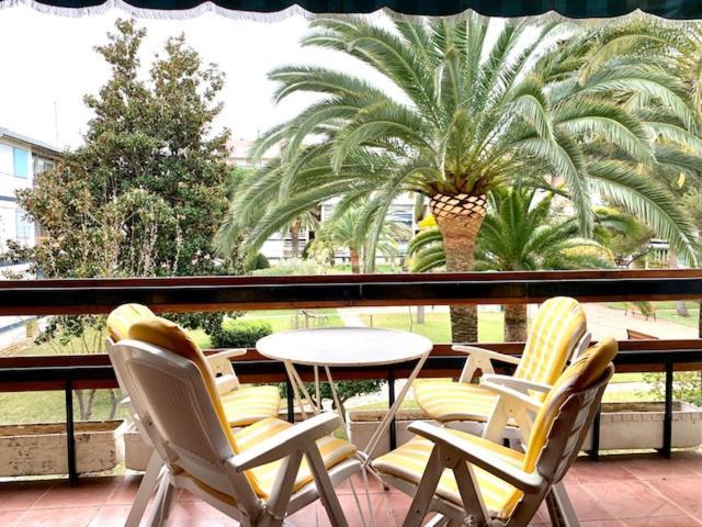 Ferienwohnung Book Ibiza Salou Exterior foto